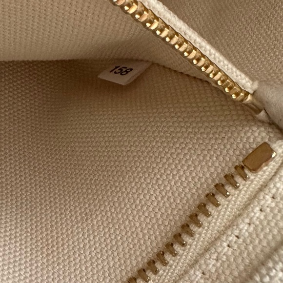 PRADA Canapa Logo Tote - Picture 13 of 15